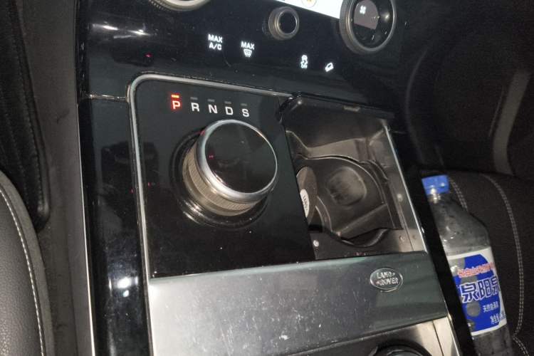 Used Land Rover Range Velar 2020 P250 R-DYNAMIC S Gear Lever