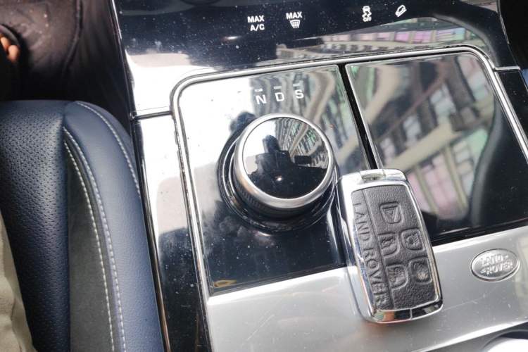 Used Land Rover Range Velar 2020 P340 R-DYNAMIC S Gear Lever