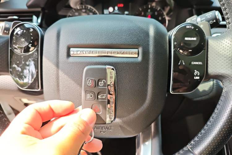 Used Land Rover Range Velar 2020 P250 Interior 1