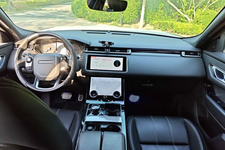 Used Land Rover Range Velar 2020 P250 R-DYNAMIC S Interior 2