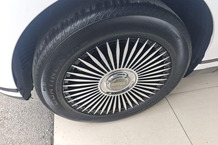 Used Land Rover Range Velar 2020 P250 Left Front Wheel Hub