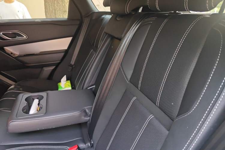 Used Land Rover Range Velar 2020 P250 R-DYNAMIC S Left Rear Seat