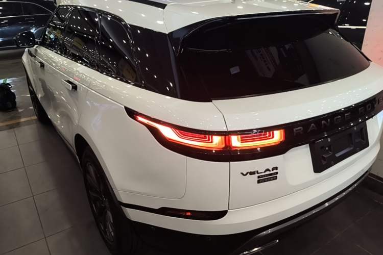 Used Land Rover Range Velar 2020 P380 R-DYNAMIC SE Rear Left 45 Deg