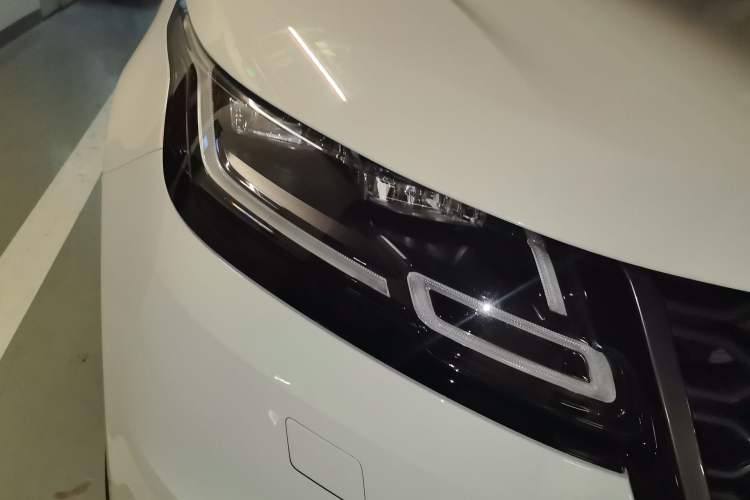 Used Land Rover Range Velar 2020 P340 R-DYNAMIC S Right Front Headlight