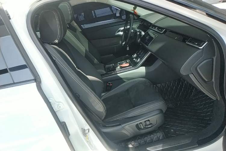 Used Land Rover Range Velar 2020 P250 Right Front Seat