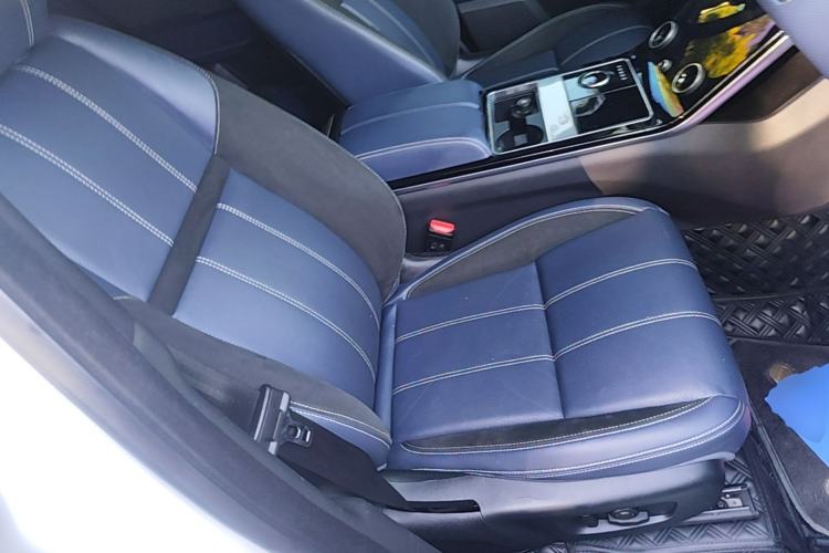 Used Land Rover Range Velar 2020 P250 R-DYNAMIC S Right Front Seat