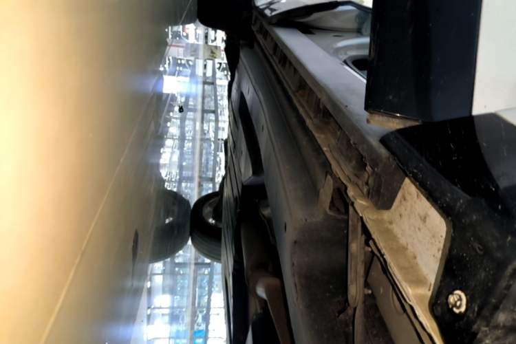 Used Land Rover Range Velar 2020 P250 R-DYNAMIC S Right Side Sill