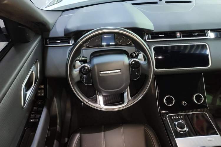 Used Land Rover Range Velar 2020 P250 R-DYNAMIC S Steering Wheel