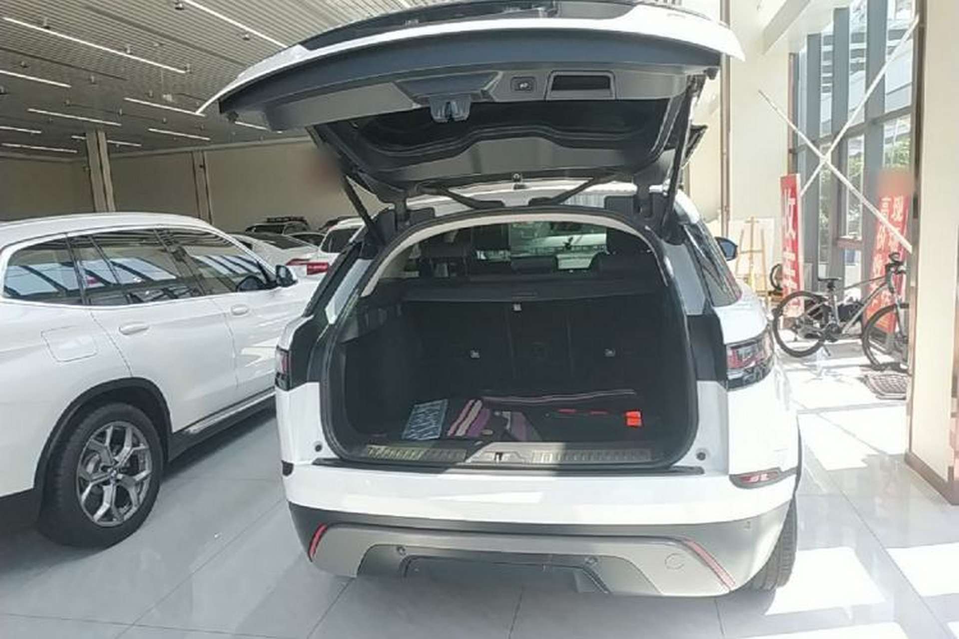 Used Land Rover Range Velar 2020 P250 Trunk