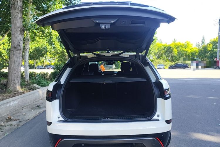 Used Land Rover Range Velar 2020 P250 R-DYNAMIC S Trunk