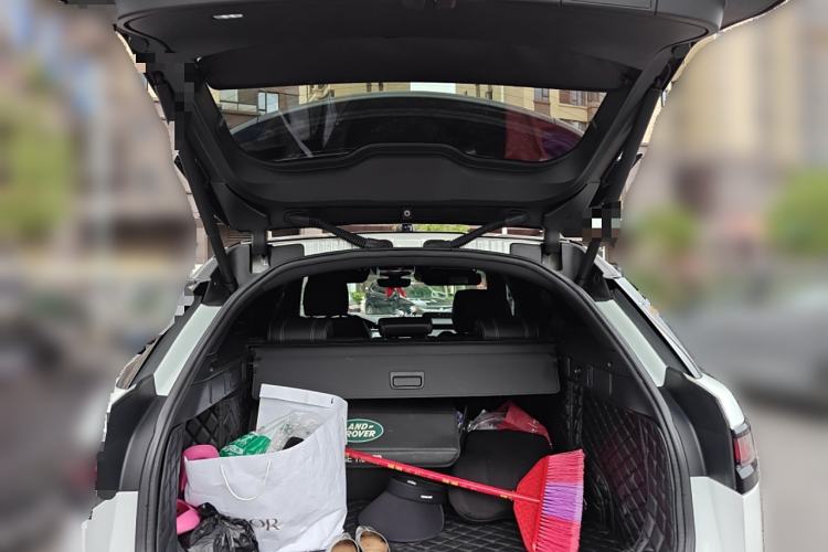 Used Land Rover Range Velar 2020 P250 R-DYNAMIC S Trunk