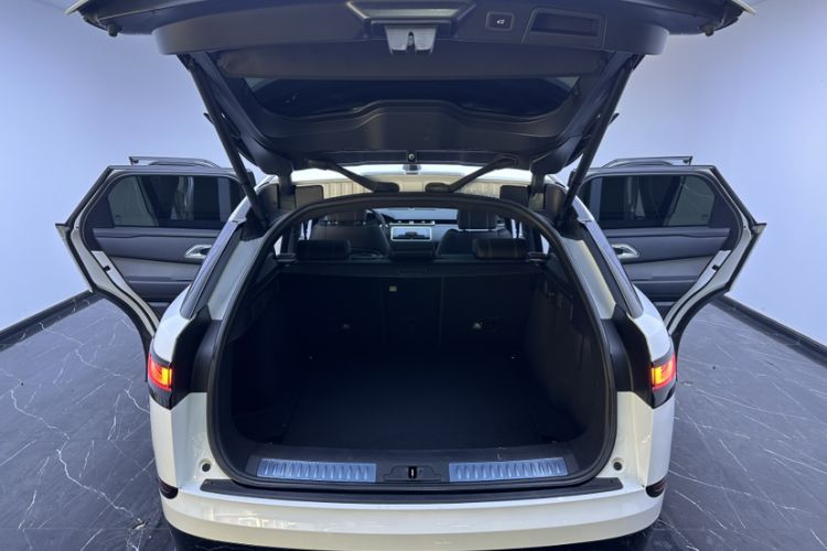 Used Land Rover Range Velar 2020 P250 R-DYNAMIC S Trunk