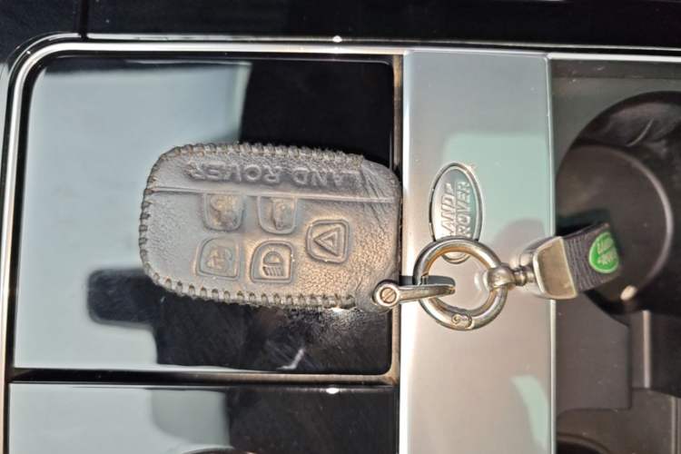 Used Land Rover Range Velar 2020 P250 R-DYNAMIC S Vehicle Key