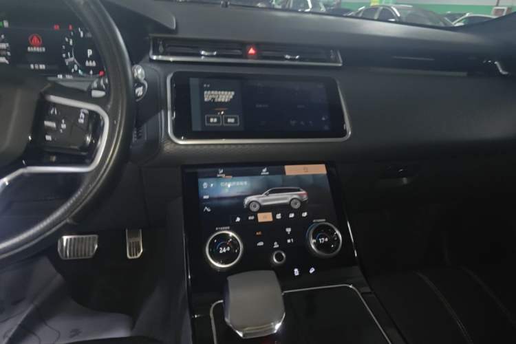 Used Land Rover Range Velar 2021 P250 Sparkling Black Limited Edition Audio And AC Panel