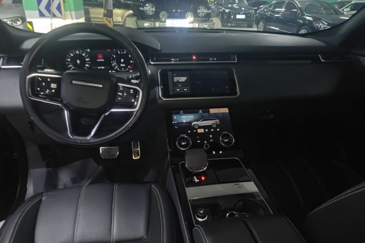 Used Land Rover Range Velar 2021 P250 Sparkling Black Limited Edition Center Console