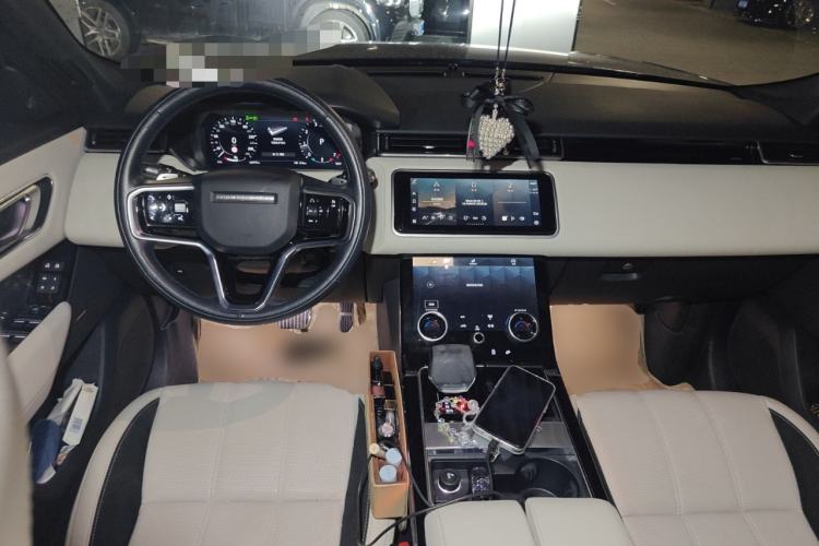 Used Land Rover Range Velar 2021 P250 Sparkling Black Limited Edition Center Console