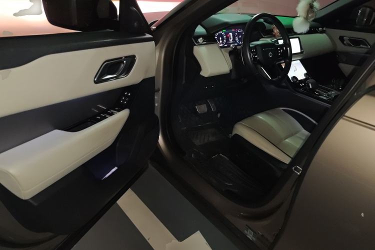 Used Land Rover Range Velar 2021 P250 Sparkling Black Limited Edition Driver Seat