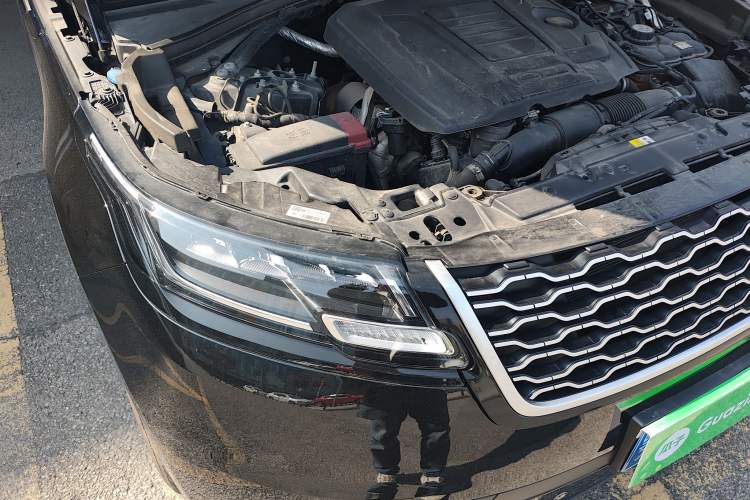Used Land Rover Range Velar 2021 P250 model Engine Bay Right