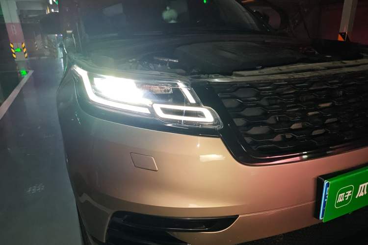 Used Land Rover Range Velar 2021 P250 Sparkling Black Limited Edition Engine Bay Right