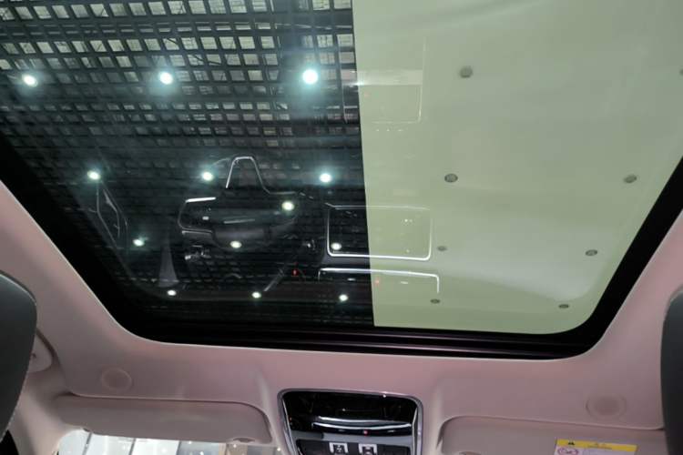 Used Land Rover Range Velar 2021 P250 model Headliner