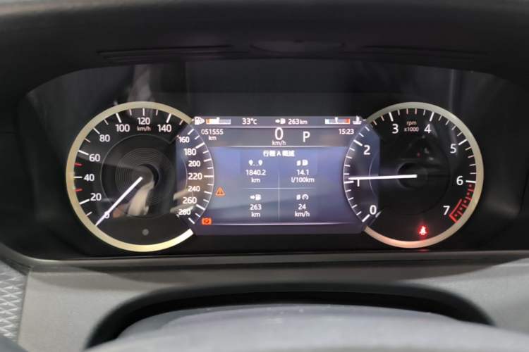 Used Land Rover Range Velar 2021 P250 model Instrument Cluster