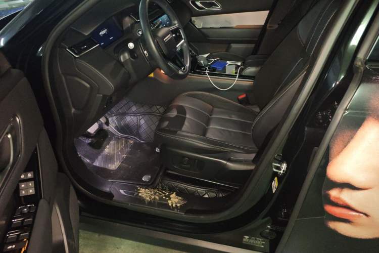 Used Land Rover Range Velar 2021 P250 Sparkling Black Limited Edition Left Front Seat