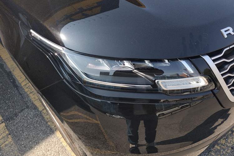 Used Land Rover Range Velar 2021 P250 model Right Front Headlight