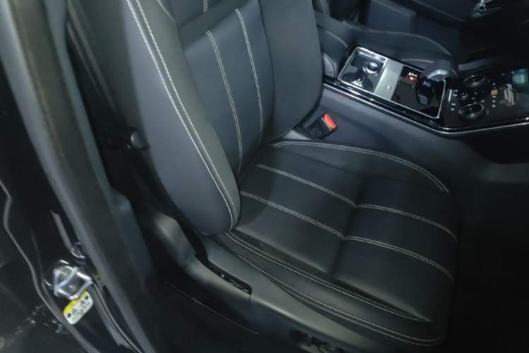 Used Land Rover Range Velar 2021 P250 Sparkling Black Limited Edition Right Front Seat