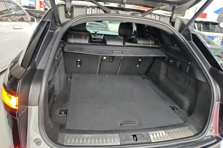 Used Land Rover Range Velar 2021 P250 Sparkling Black Limited Edition Trunk