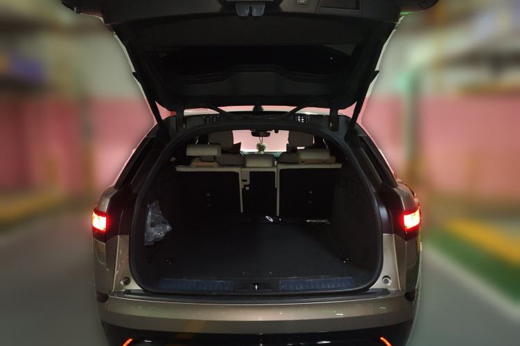 Used Land Rover Range Velar 2021 P250 Sparkling Black Limited Edition Trunk