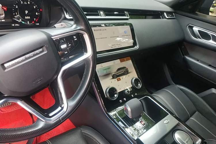 Used Land Rover Range Velar 2021 P250 Sparkling Black Limited Edition Audio And AC Panel