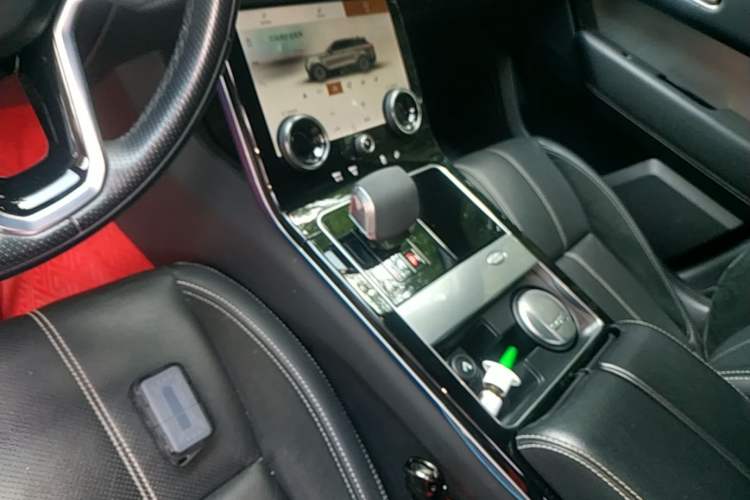 Used Land Rover Range Velar 2021 P250 Sparkling Black Limited Edition Gear Lever