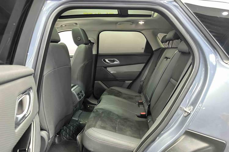 Used Land Rover Range Velar 2021 P250 model Interior 5