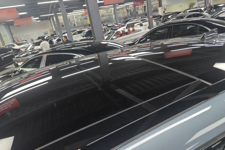 Used Land Rover Range Velar 2021 P250 model Roof