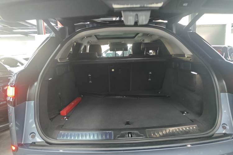 Used Land Rover Range Velar 2021 P250 model Trunk