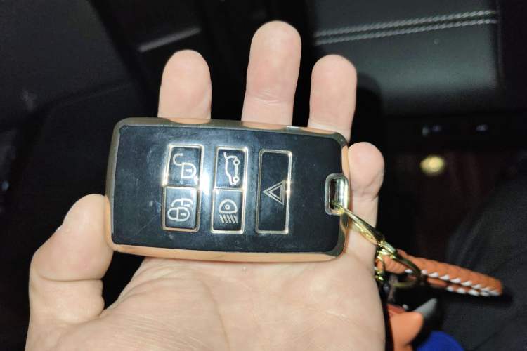 Used Land Rover Range Velar 2021 P250 Sparkling Black Limited Edition Vehicle Key