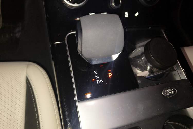 Used Land Rover Range Velar 2021 P250 Sparkling Black Limited Edition Gear Lever
