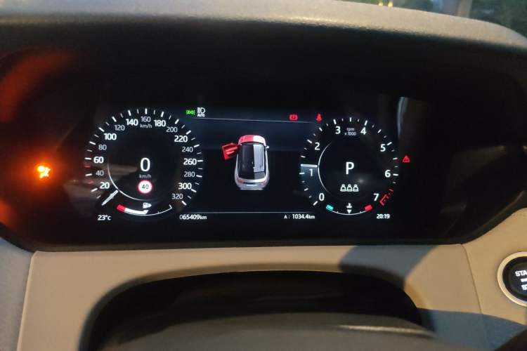 Used Land Rover Range Velar 2021 P250 Sparkling Black Limited Edition Instrument Cluster