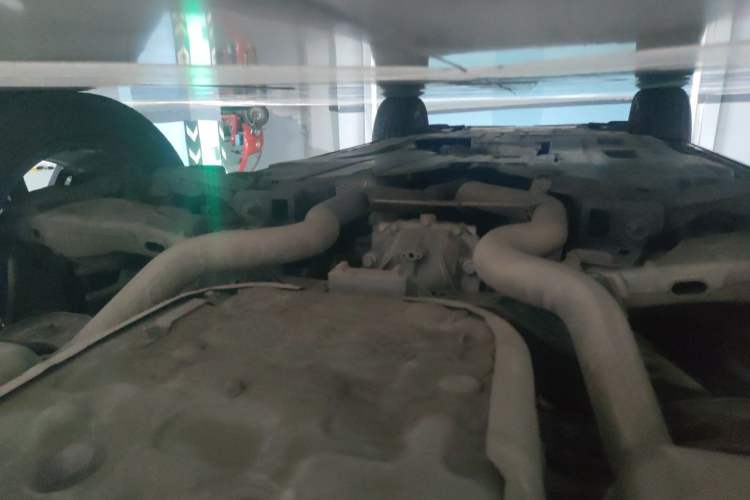 Used Land Rover Range Velar 2021 P250 model Chassis Rear