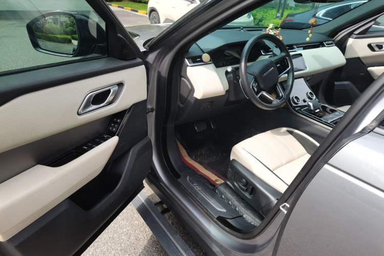 Used Land Rover Range Velar 2021 P250 Sparkling Black Limited Edition Driver Seat