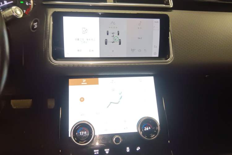 Used Land Rover Range Velar 2021 P250 model Audio And AC Panel