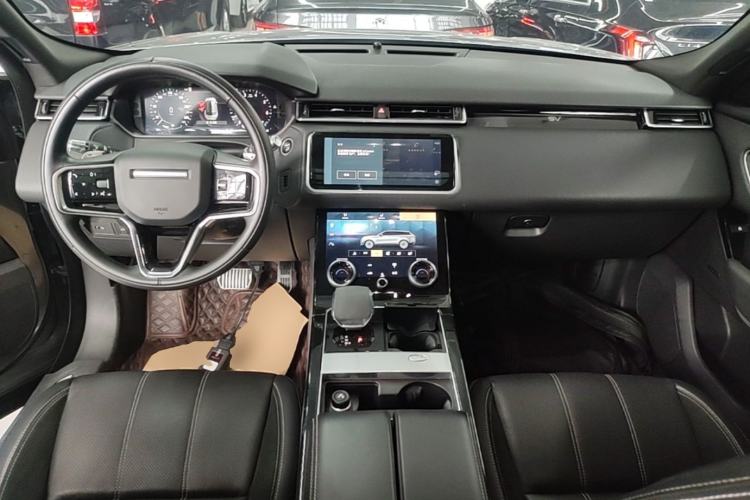 Used Land Rover Range Velar 2021 P250 Sparkling Black Limited Edition Center Console