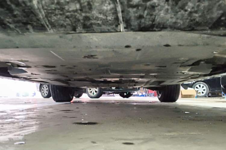 Used Land Rover Range Velar 2021 P340 R-DYNAMIC SE Chassis Front