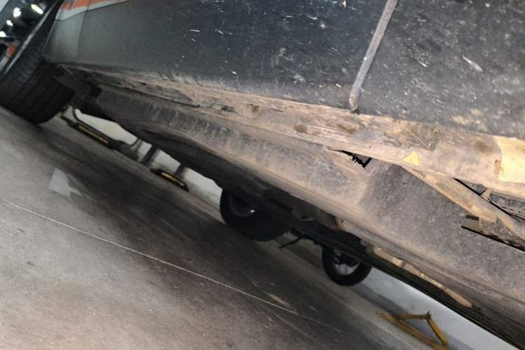 Used Land Rover Range Velar 2021 P250 model Chassis Front Right