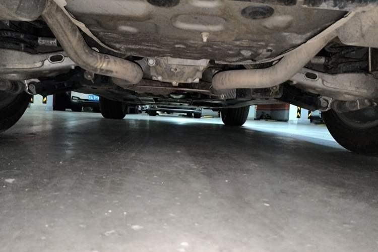 Used Land Rover Range Velar 2021 P250 model Chassis Rear