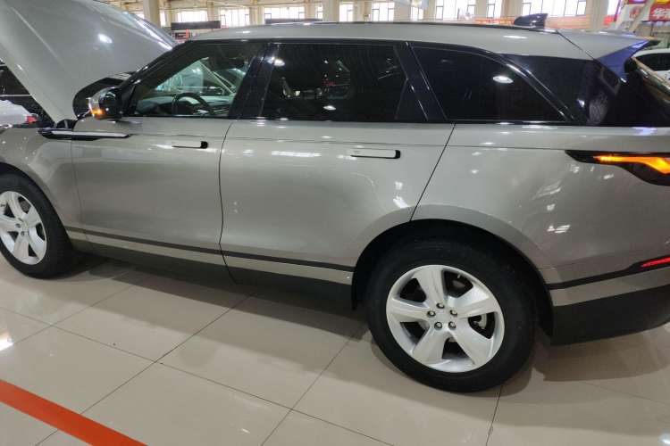Used Land Rover Range Velar 2021 P250 model Exterior 3