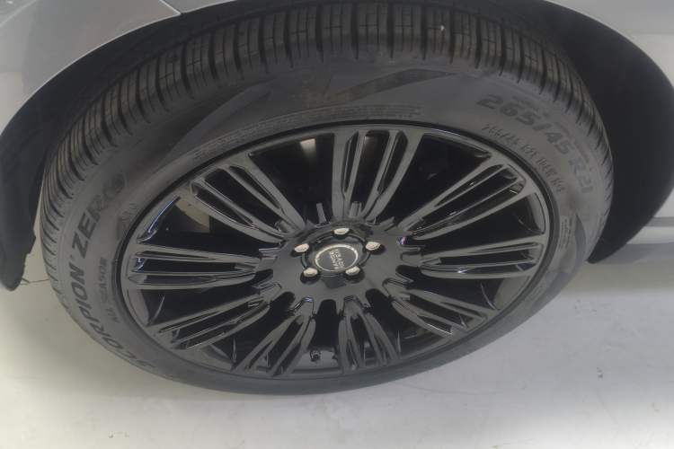 Used Land Rover Range Velar 2021 P250 model Exterior 4