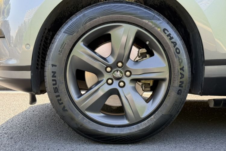Used Land Rover Range Velar 2021 P250 model Exterior 6