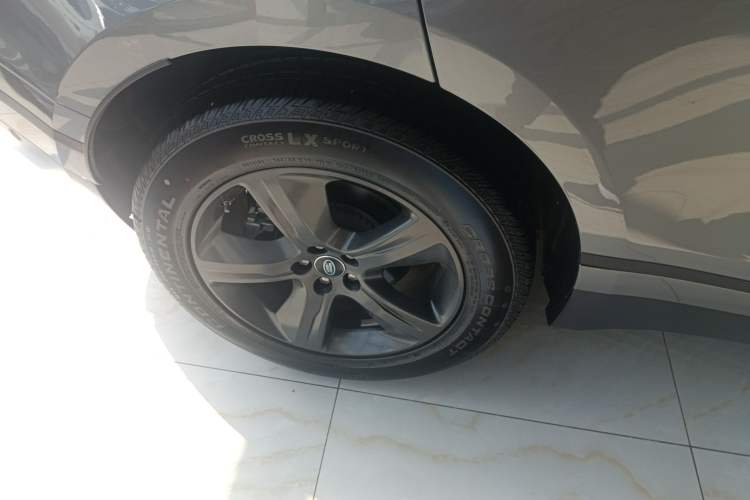 Used Land Rover Range Velar 2021 P250 model Exterior 8