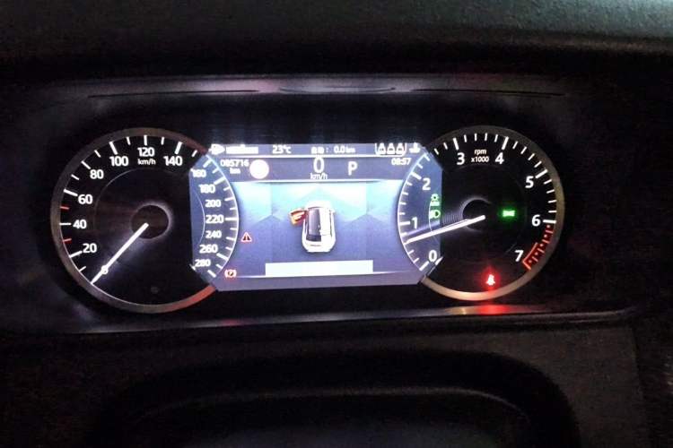 Used Land Rover Range Velar 2021 P250 model Instrument Cluster